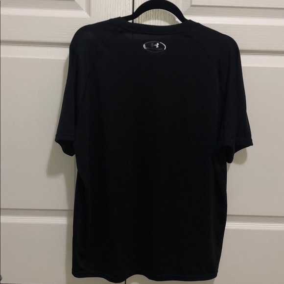 Under armour T-Shirt - Picture 3 of 4